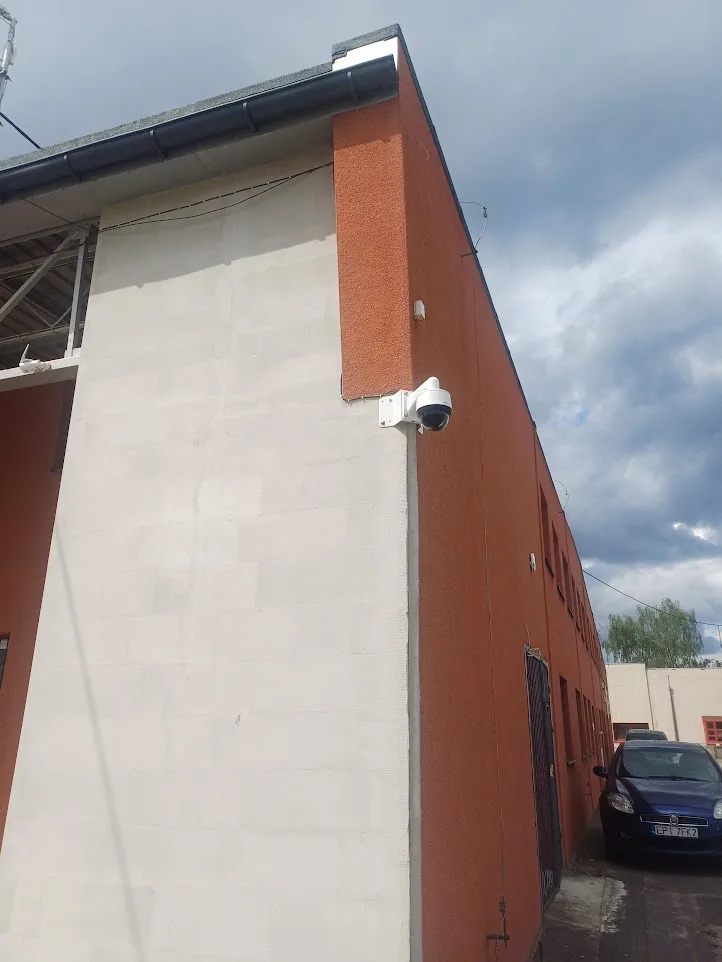 Zaufaj ekspertom od sztucznej inteligencji w systemach zabezpieczeń.